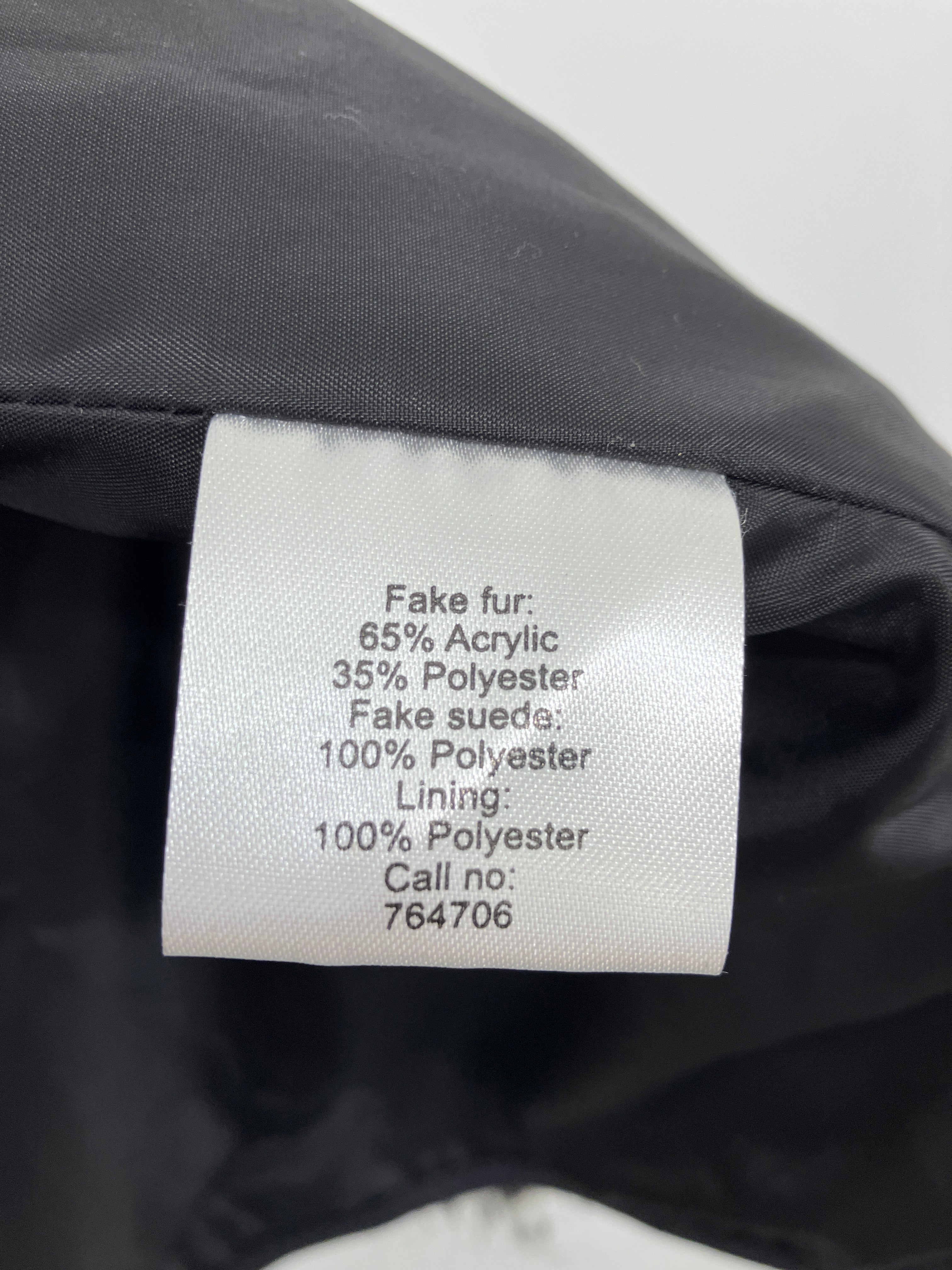Adia Vest